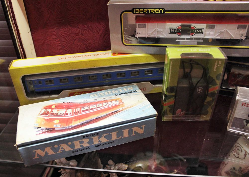 Coleção de Miniatura de Comboios Diversos