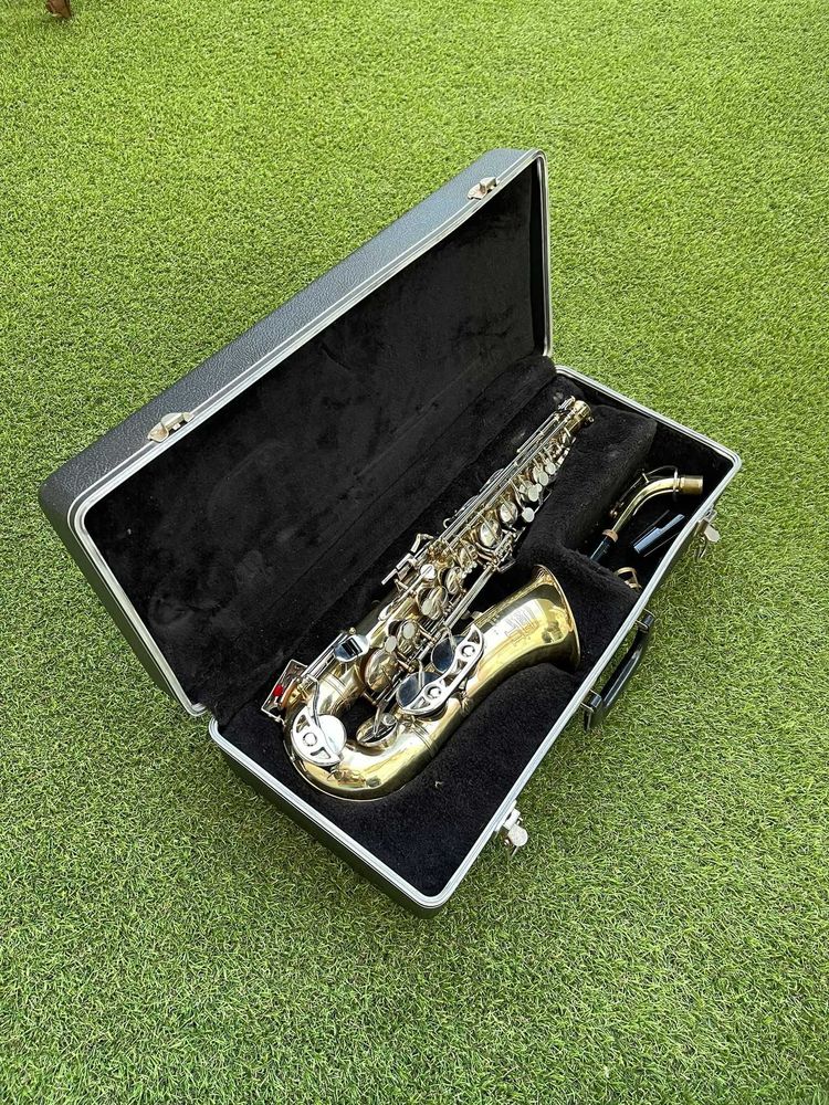 Saxofone americano "The Selmer Company"