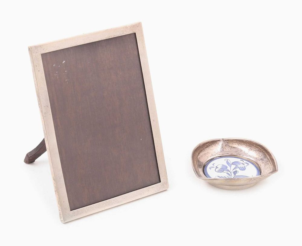 Moldura de Mesa e Taça