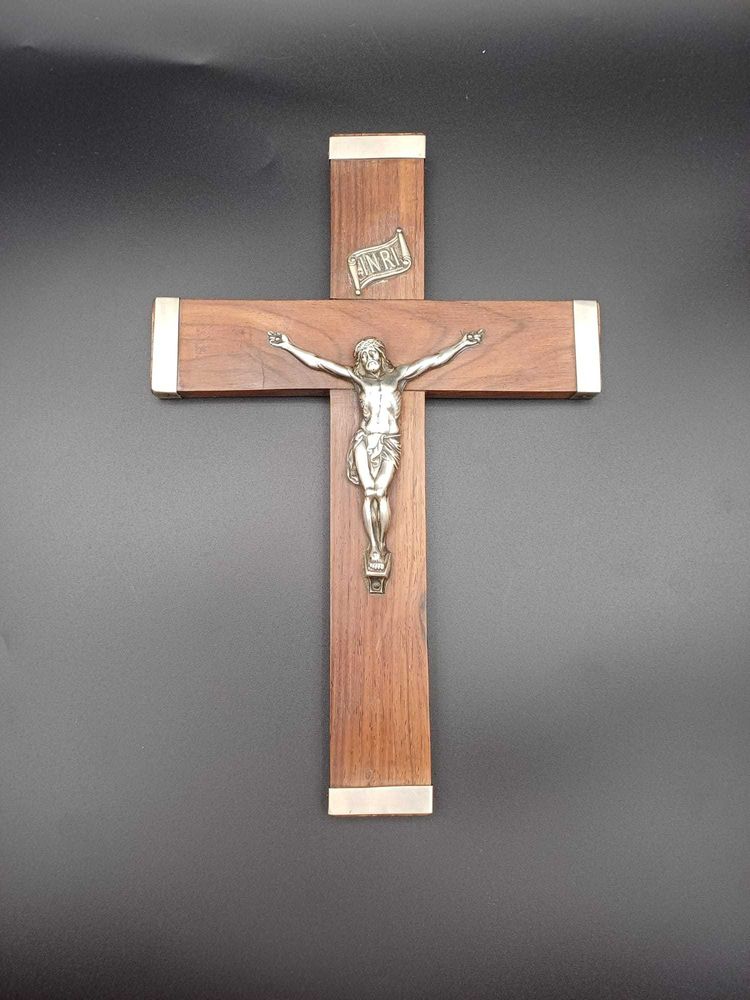 Crucifixo em Pau-Santo e Prata