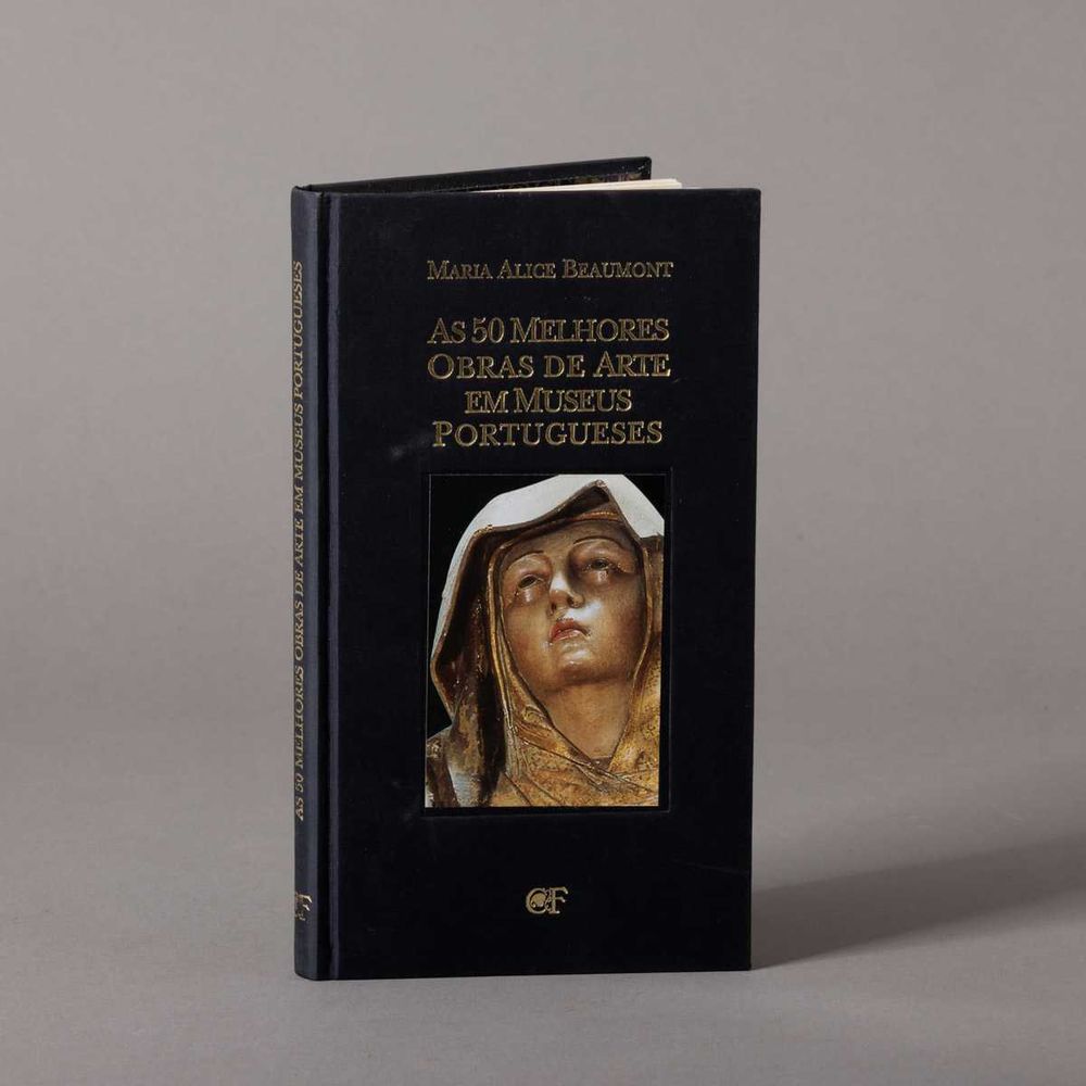 Livro "As 50 melhores obras de arte em museus portugueses"